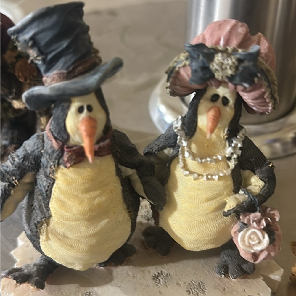 Boyds Bears Penguin Couple Figurine - Pink, Blue, Yellow